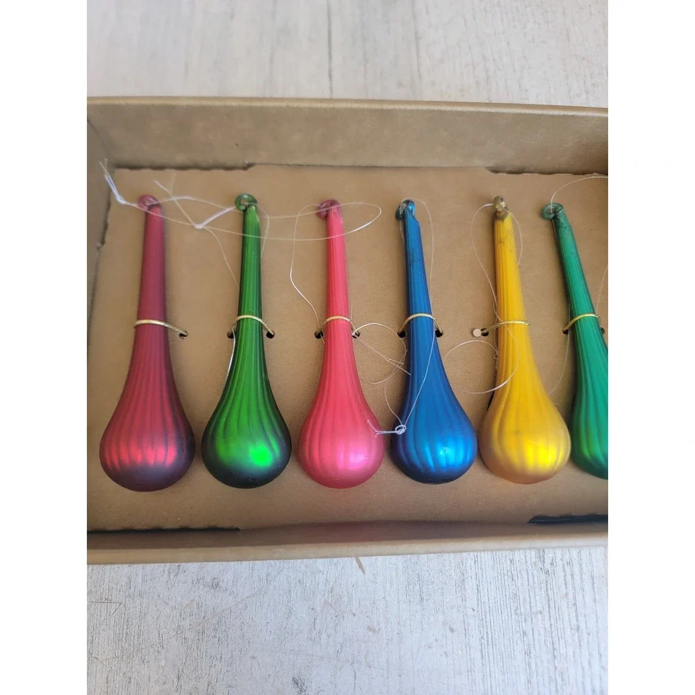 Crate & barrel rainbow glass teardrop glass ornament Xmas set unique decor
